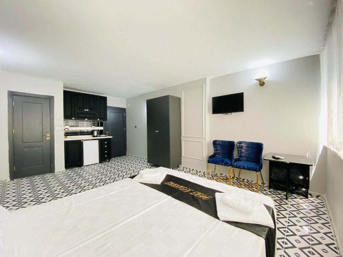Pleasant Studio Flat In Kabatas Beyoglu Appartement Istanboel Buitenkant foto