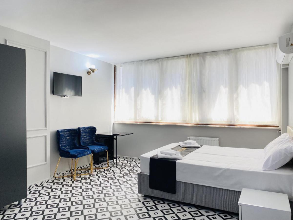 Pleasant Studio Flat In Kabatas Beyoglu Appartement Istanboel Buitenkant foto